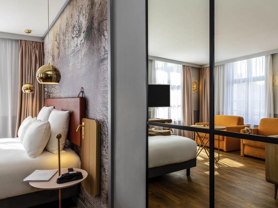 Junior Suite, 1 Double Bed with Sofa bed | Minibar, in-room safe, laptop workspace, blackout drapes