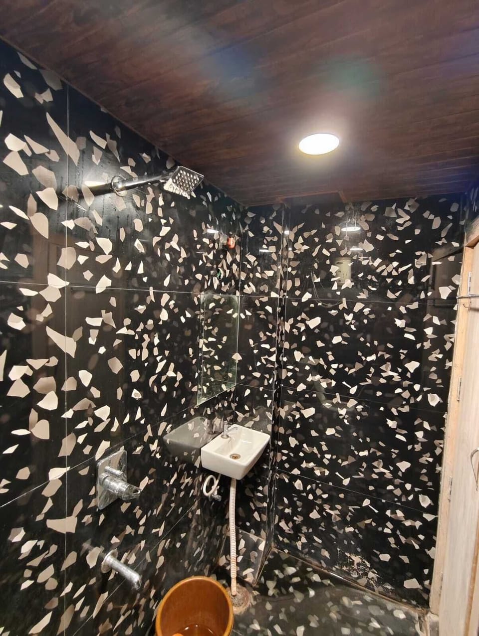 Double Room | Bathroom | Slippers, towels, soap