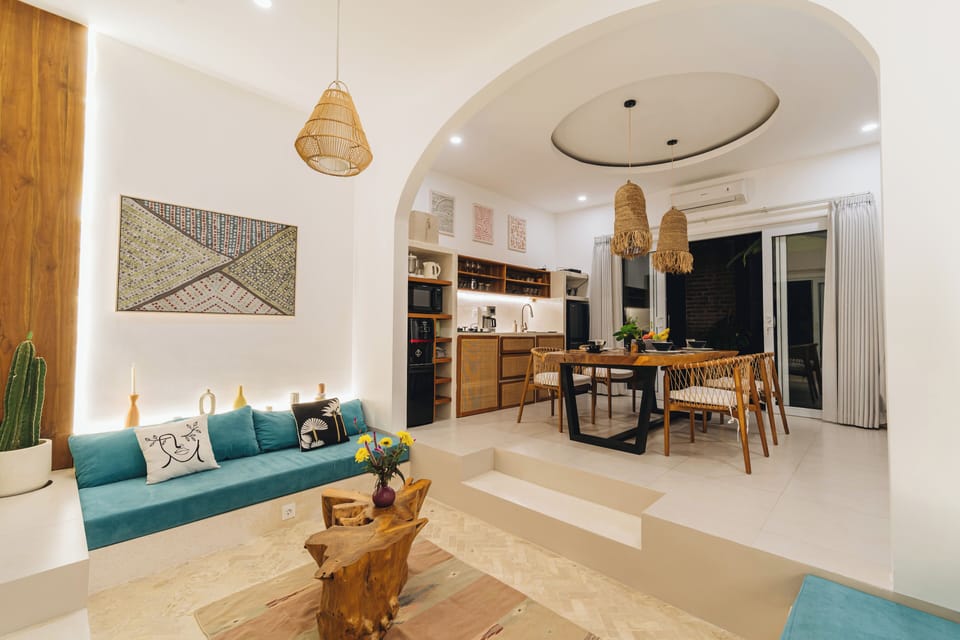Deluxe Villa, Courtyard View | Living area