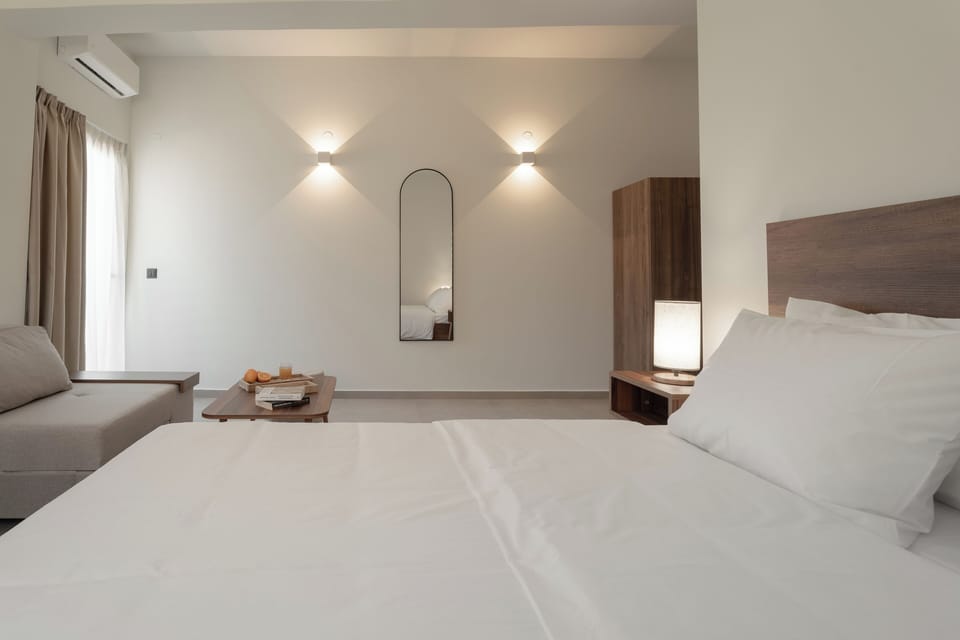 Junior Suite | Iron/ironing board, free WiFi