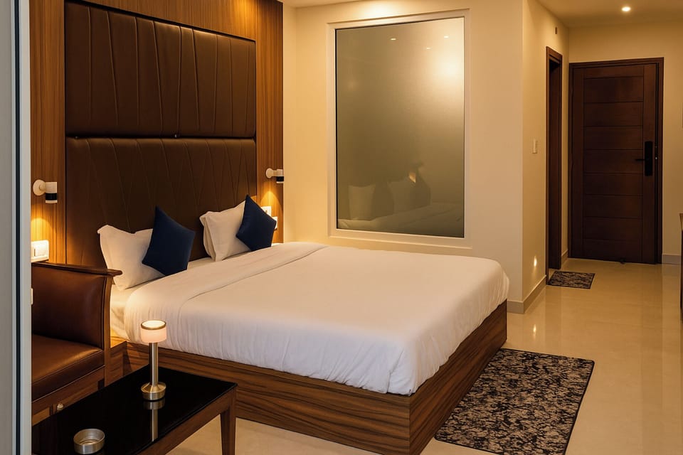 Memory foam beds, desk, free WiFi, bed sheets