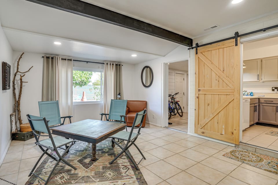 House (2 Bedrooms) | Interior