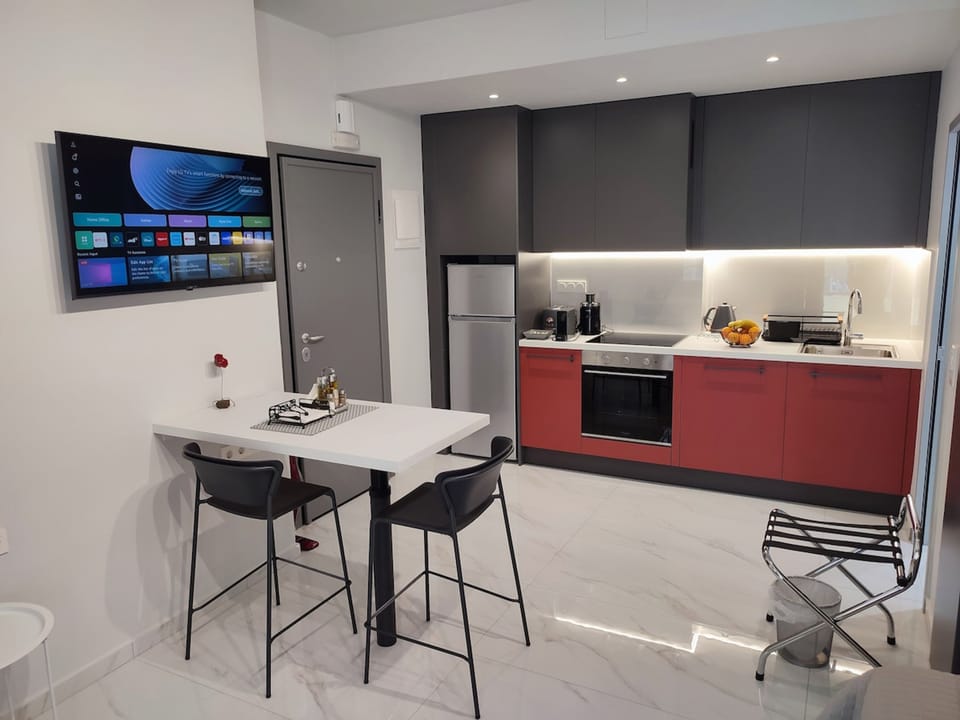 Apartment, Accessible, Smoking | 1 bedroom, desk, soundproofing