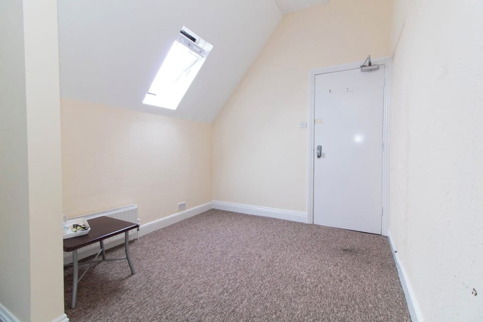 Double Room | Free WiFi