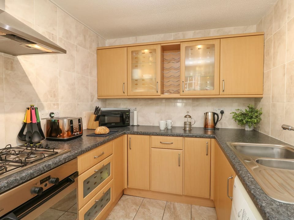 Fridge, microwave, dishwasher, toaster
