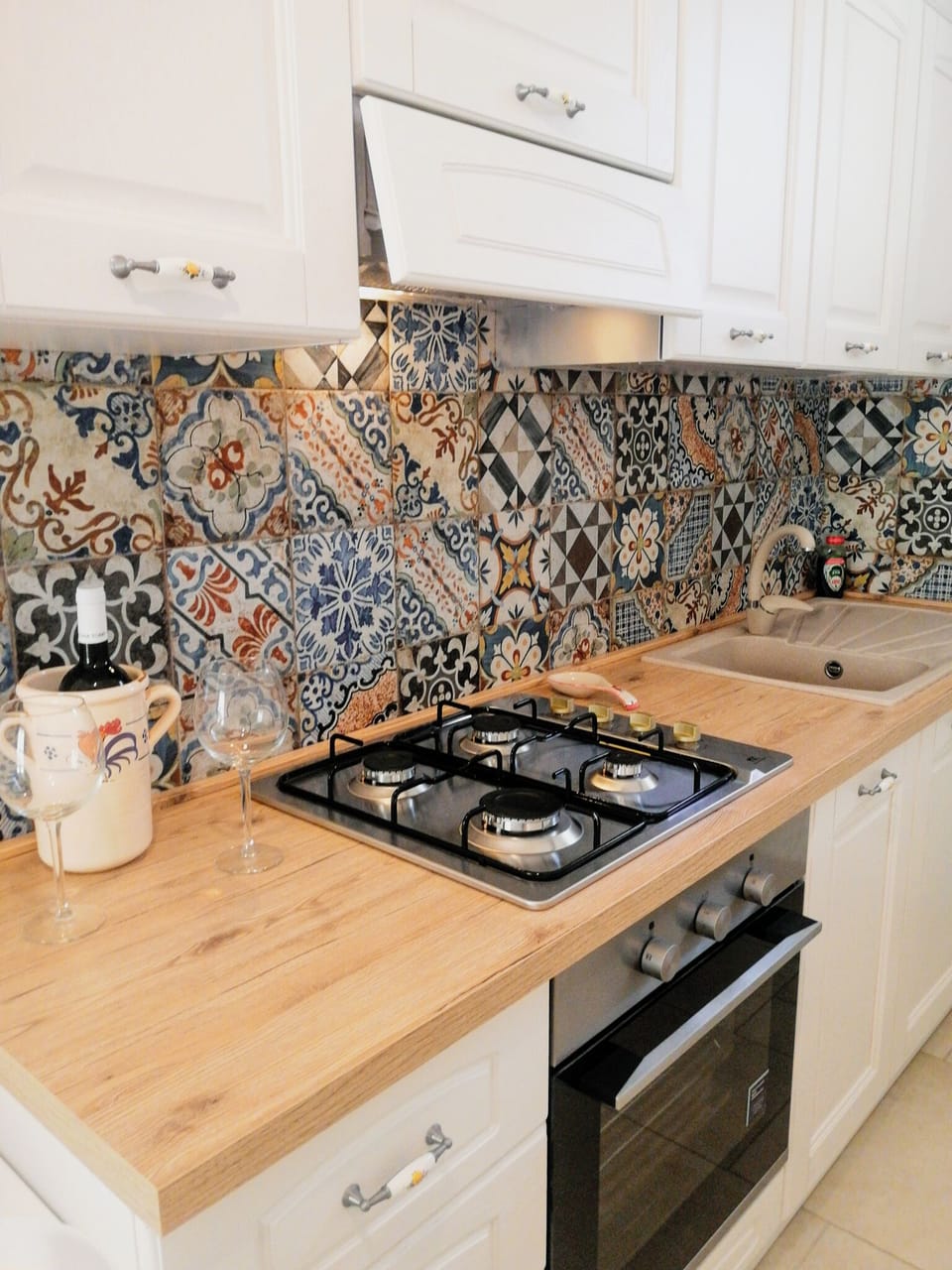 Villa | Private kitchen | Oven, stovetop, coffee/tea maker, electric kettle
