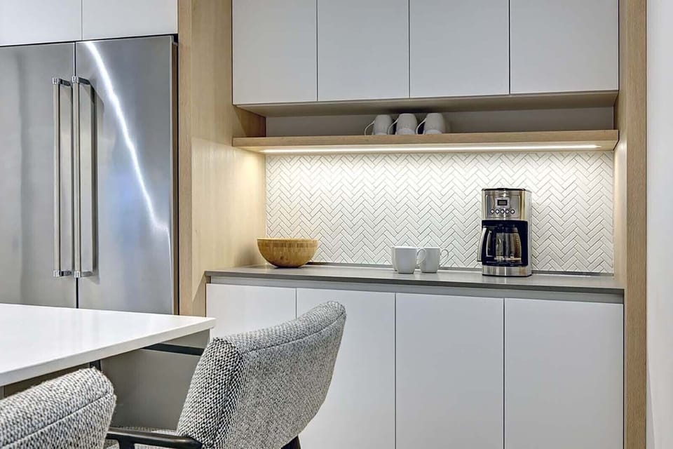 Deluxe Condo, Balcony | Private kitchen | Full-size fridge, microwave, oven, stovetop