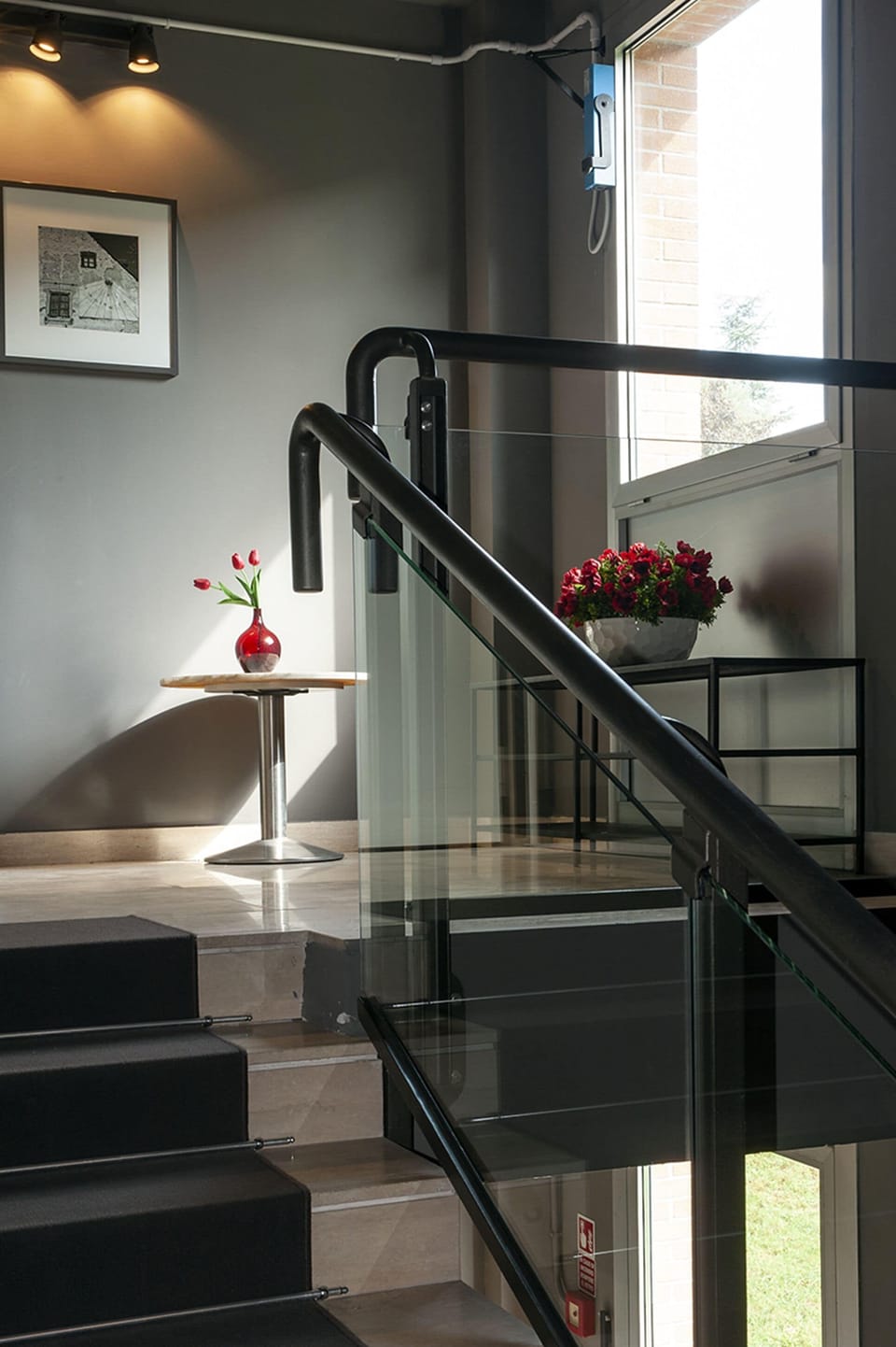 Handrails in stairways