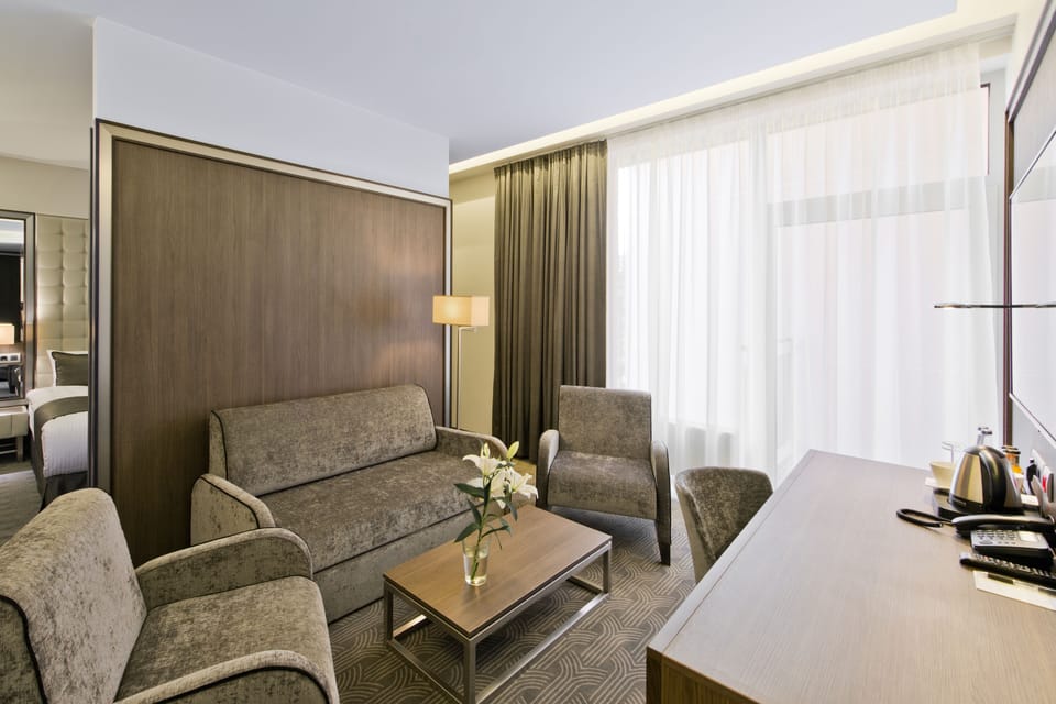Superior Double or Twin Room, Balcony | Minibar, in-room safe, desk, soundproofing