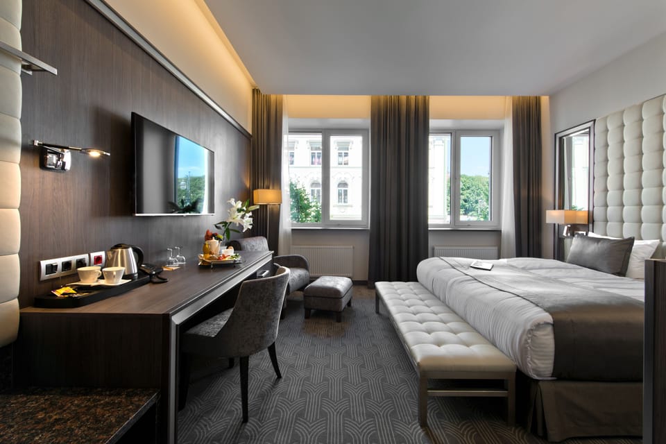 Minibar, in-room safe, desk, soundproofing