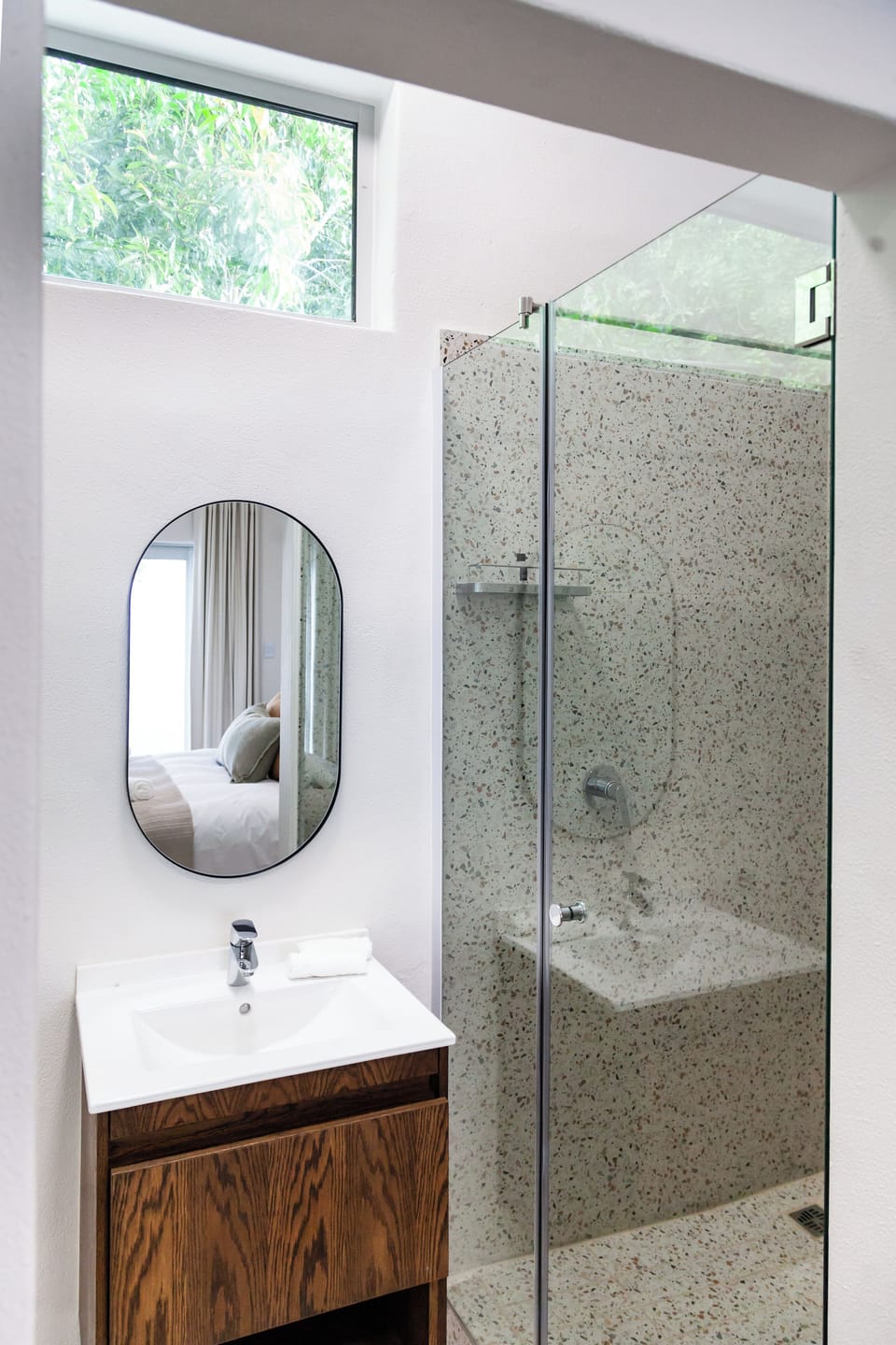 Luxury Double Room | Bathroom | Shower, hair dryer, towels, soap