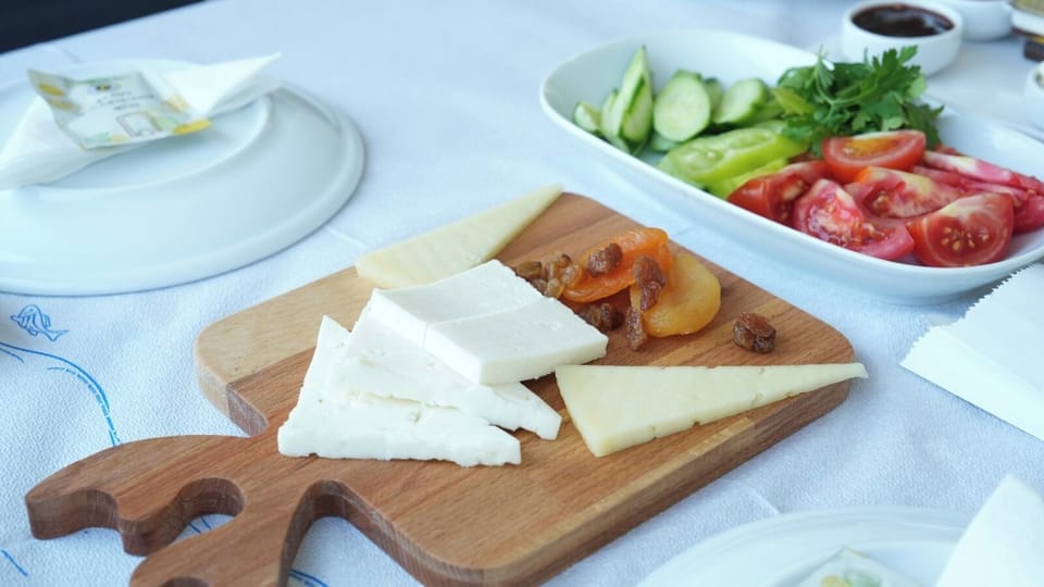 Free daily local cuisine breakfast