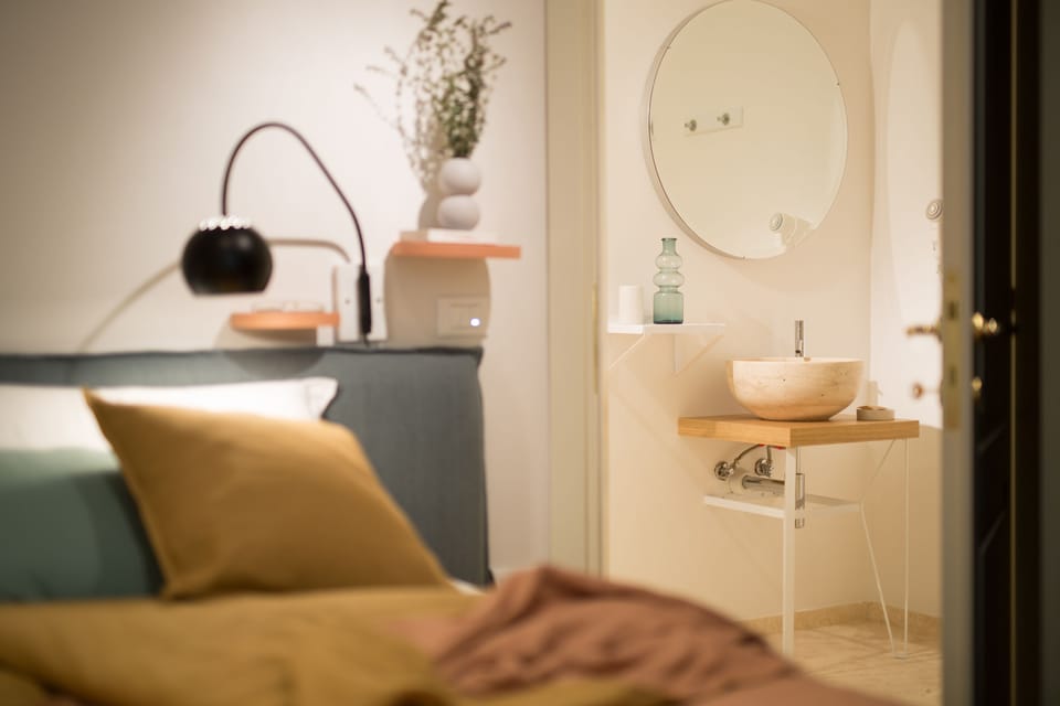 Premium bedding, in-room safe, desk, soundproofing