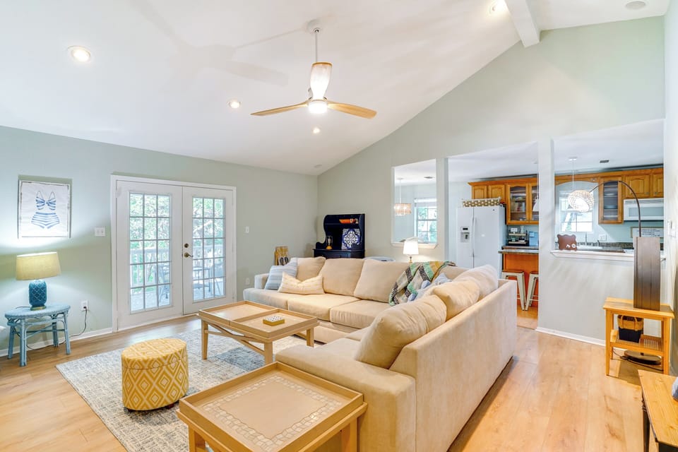 House (2 Bedrooms) | Interior