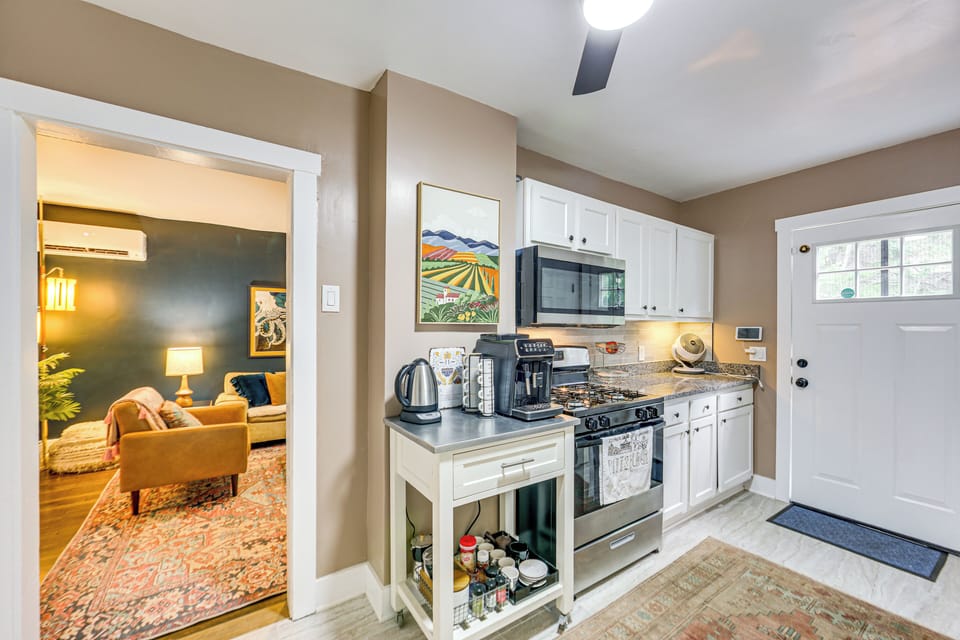 House (2 Bedrooms) | Interior
