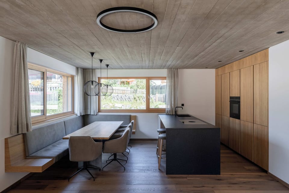 Superior Chalet, Mountain View | In-room dining