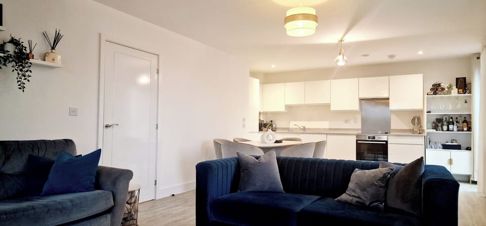 Apartment | Living area | TV