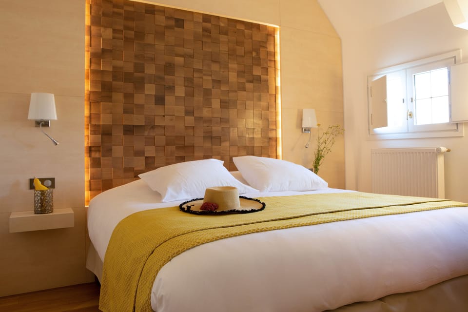 Comfort Double Room, 1 Bedroom | Premium bedding, minibar, in-room safe, individually decorated