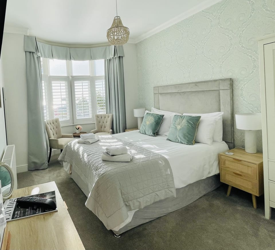 Double Room, Ensuite, Sea View | Miscellaneous