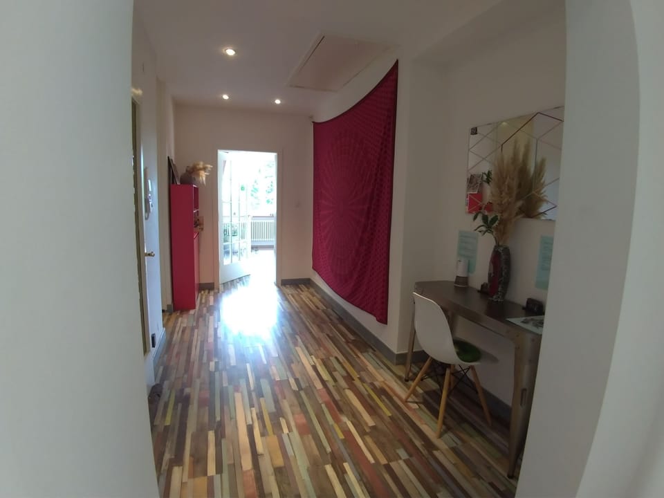 Superior Apartment, Ensuite, Garden View | Lobby