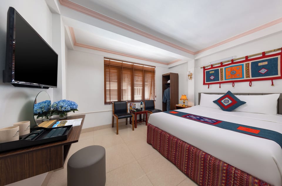 Luxury Double Room, City View | Desk, laptop workspace, free WiFi