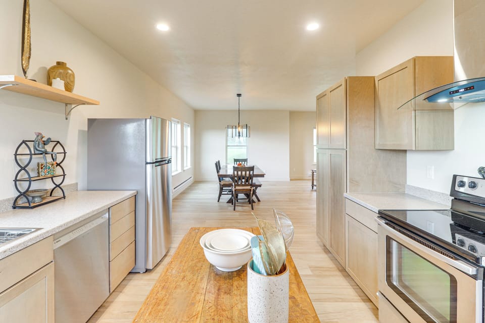 House (2 Bedrooms) | Interior