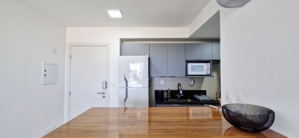 Basic Apartment | Private kitchen | Fridge, microwave, oven, coffee/tea maker