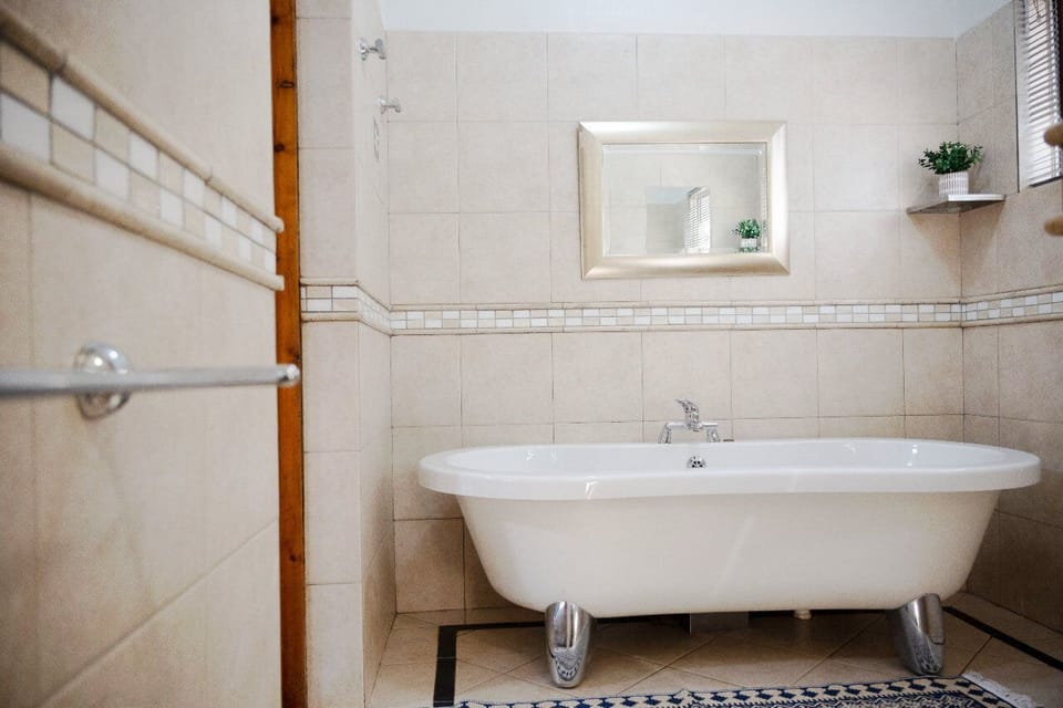 Deluxe Quadruple Room | Free WiFi