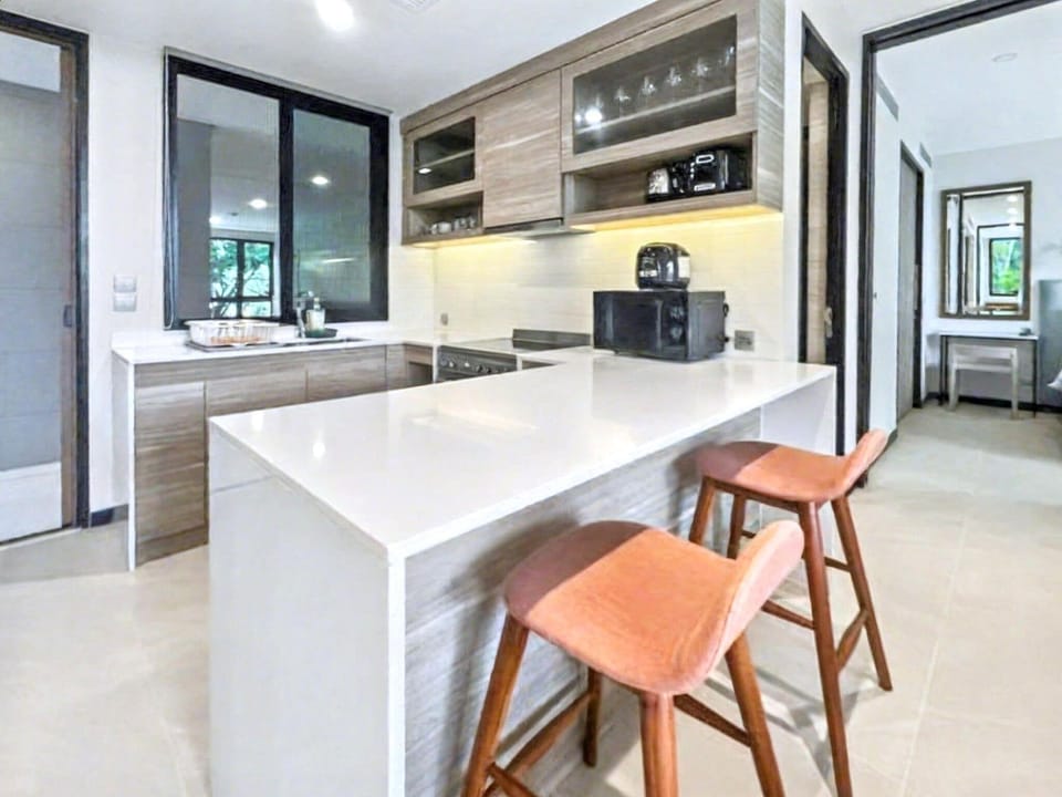 Apartment, 2 Bedrooms, Accessible, Balcony | Interior