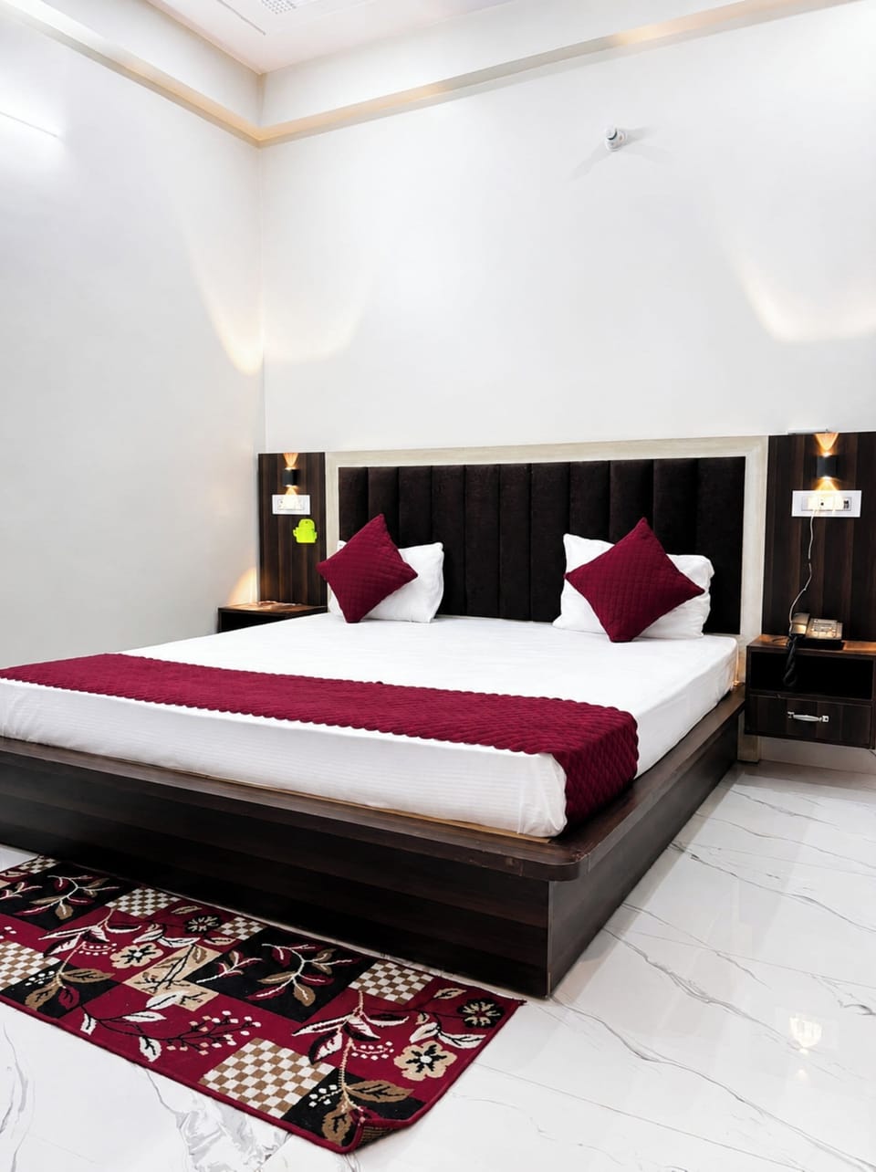 Deluxe Quadruple Room, City View | In-room safe, soundproofing, free WiFi, bed sheets