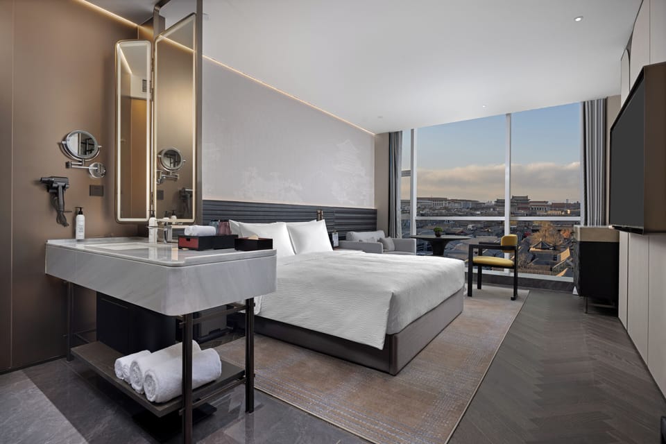 Hutong View King Room | Minibar (some free items), soundproofing, WiFi (free), bed sheets