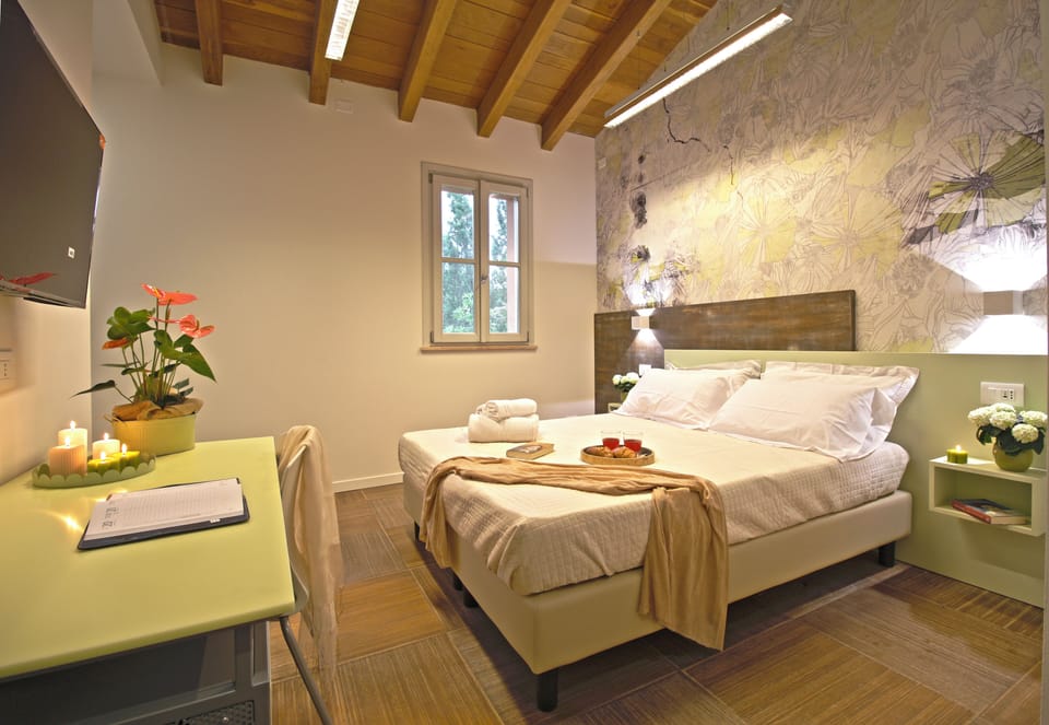 Double or Twin Room, Private Bathroom, Courtyard View | In-room safe, desk, blackout drapes, soundproofing