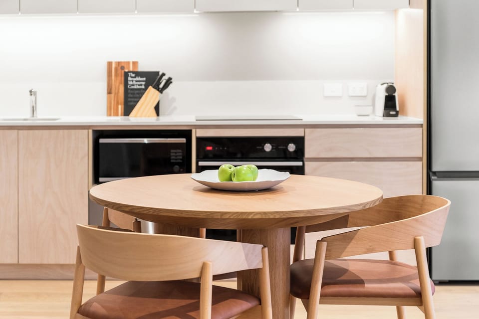 Apartment, 1 Queen Bed, Non Smoking | Private kitchen | Dishwasher