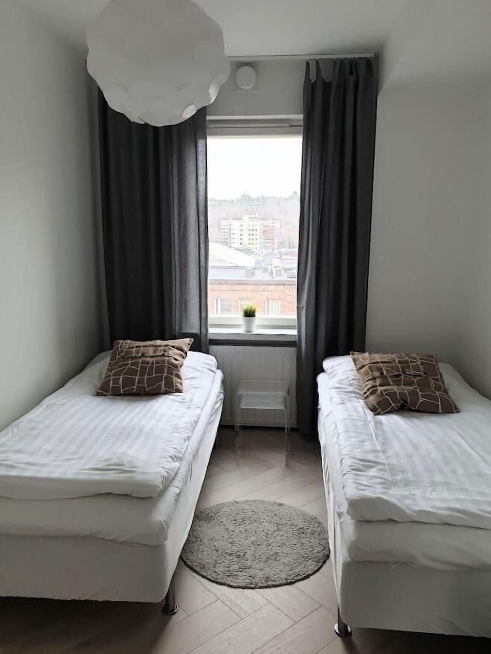 Comfort Apartment, 2 Bedrooms, City View | Iron/ironing board, free WiFi