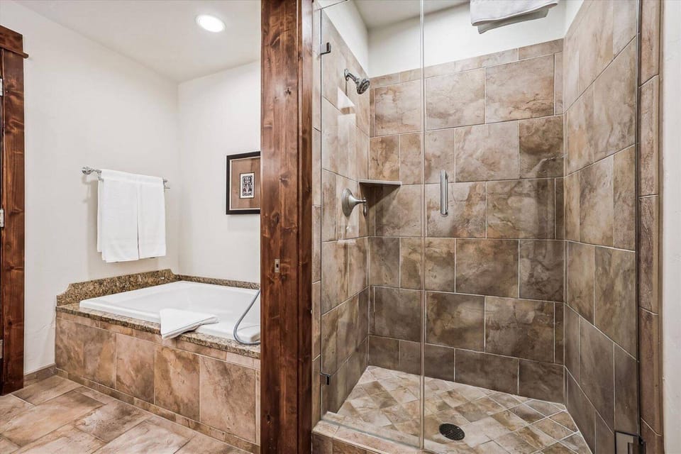 Luxury Ski-in/ski-out Bluesky 2 Bedroom Condo Apartment in Breckenridge