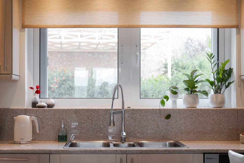 Family Villa, Sea View | Private kitchen | Full-size fridge, microwave, oven, stovetop