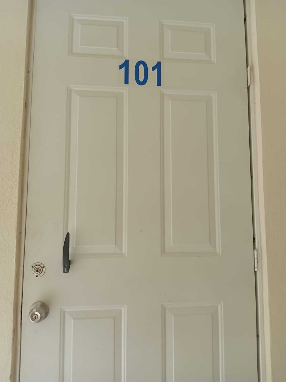 Apartment, 2 Bedrooms, Accessible, Smoking | Interior