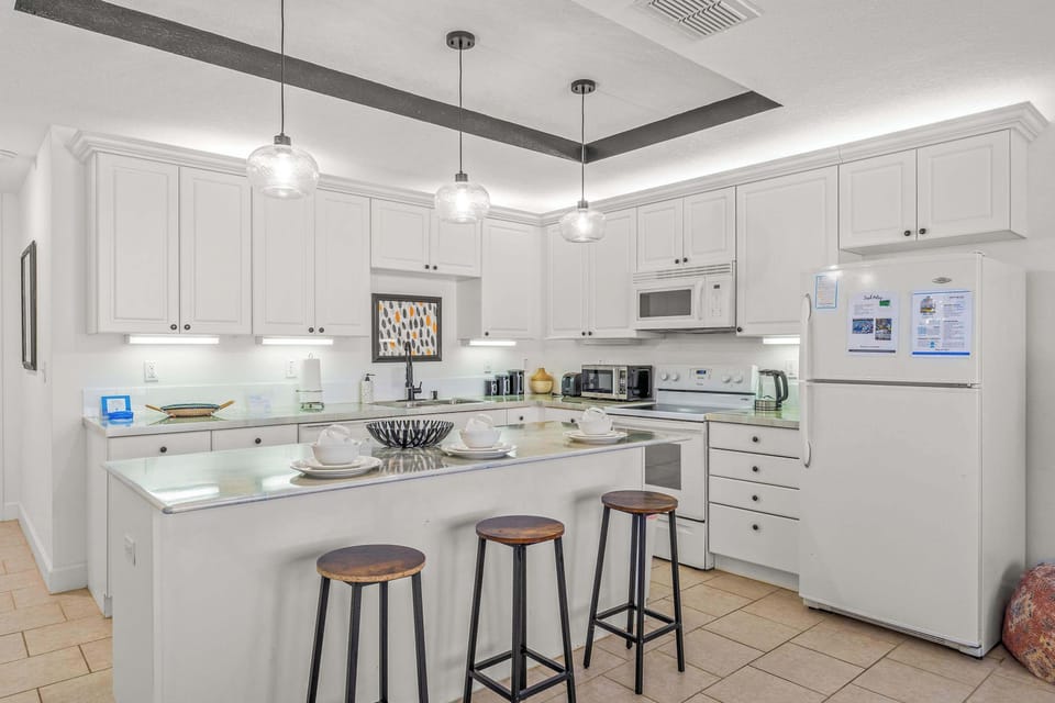 Townhome, Multiple Beds, Patio, Garden View (Family Friendly Relax Villa) | Private kitchen | Fridge, microwave, oven, stovetop