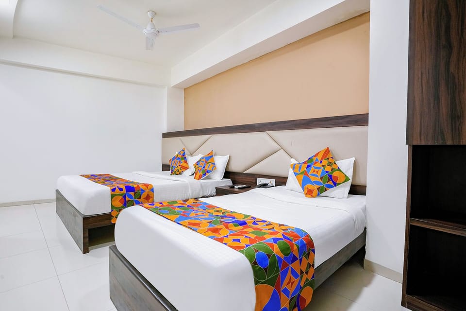 Egyptian cotton sheets, premium bedding, in-room safe, free WiFi