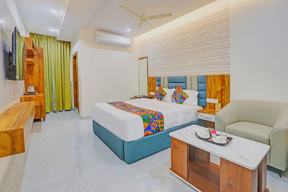 Deluxe Room | Egyptian cotton sheets, premium bedding, in-room safe, free WiFi