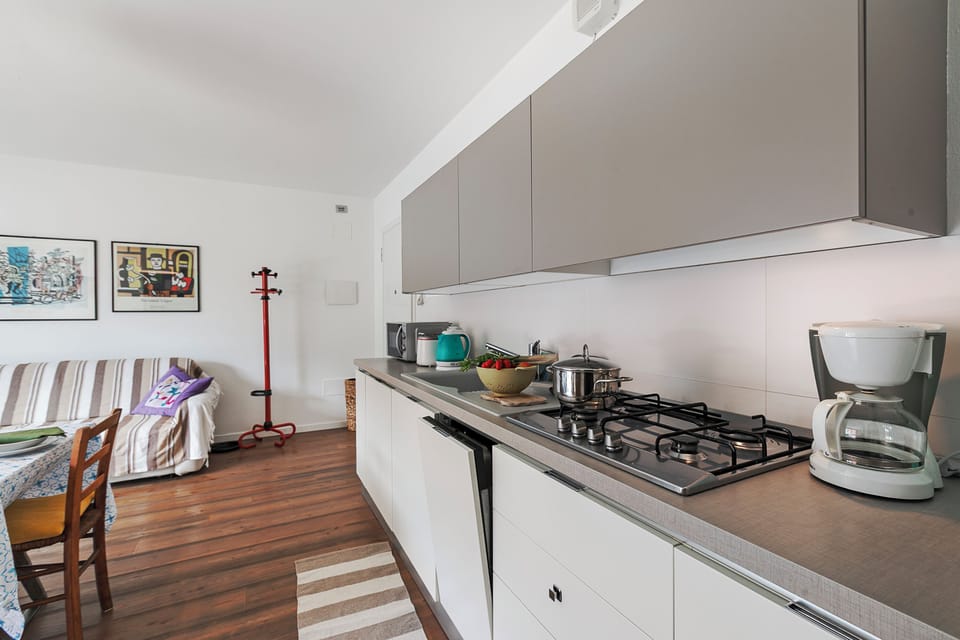 Standard Apartment, Multiple Bedrooms (Casa Clara) | Private kitchen | Fridge, microwave, stovetop, dishwasher