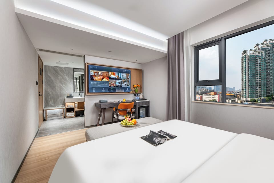 Comfort Double Room, City View | Blackout drapes, soundproofing, iron/ironing board, free WiFi