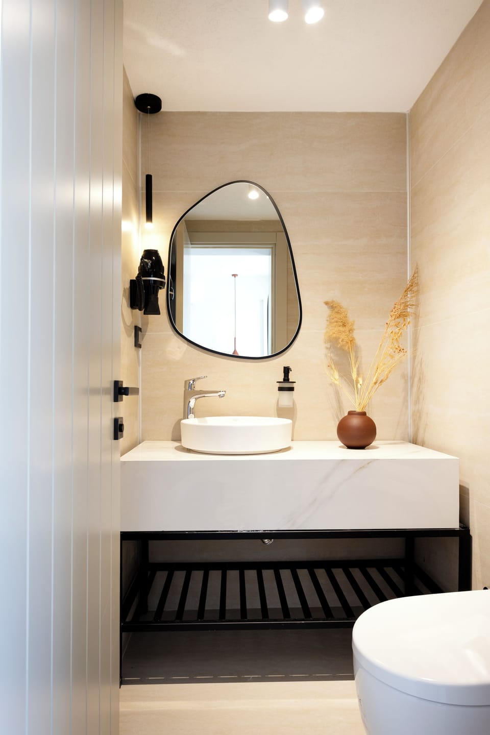 Double Room | Bathroom | Shower, hair dryer, slippers, towels