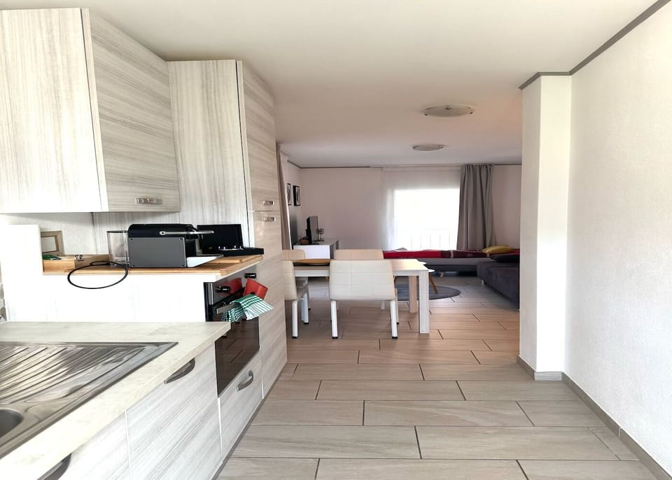 Comfort Room, Courtyard View | Living area | 100-cm TV with digital channels
