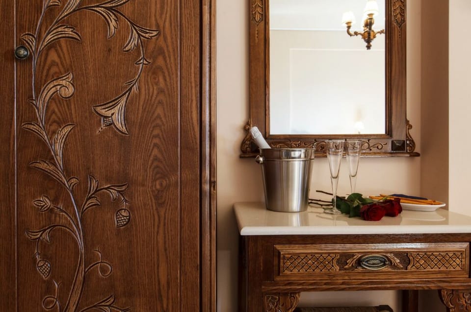 Double Room, Courtyard View | In-room safe, soundproofing, iron/ironing board, free WiFi