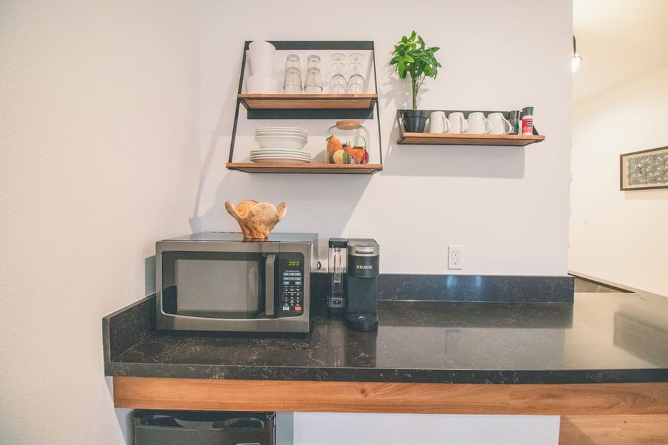 Deluxe Studio Suite | Private kitchen