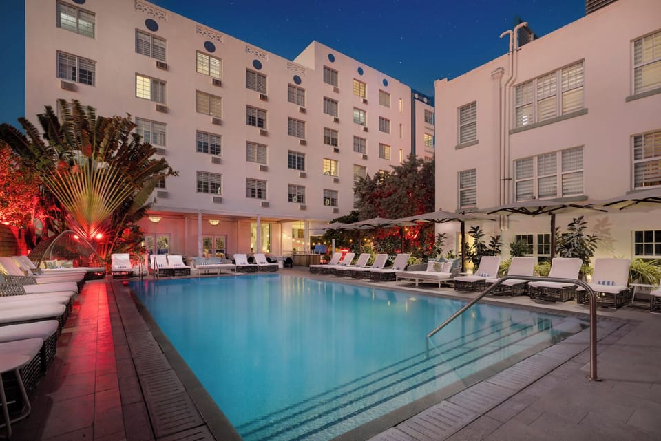 2 outdoor pools, open 7:00 AM to 7:00 PM, sun loungers