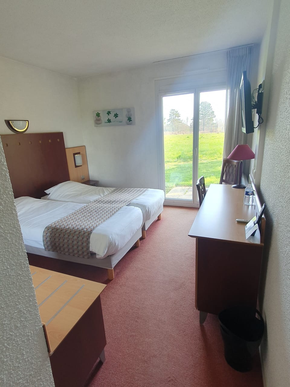 In-room safe, desk, soundproofing, free WiFi