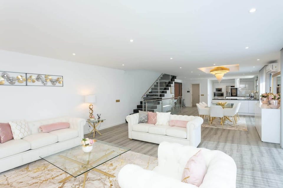 House | 3 bedrooms, soundproofing, Internet