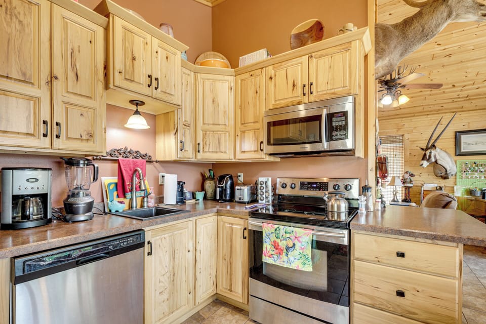 House (2 Bedrooms) | Interior